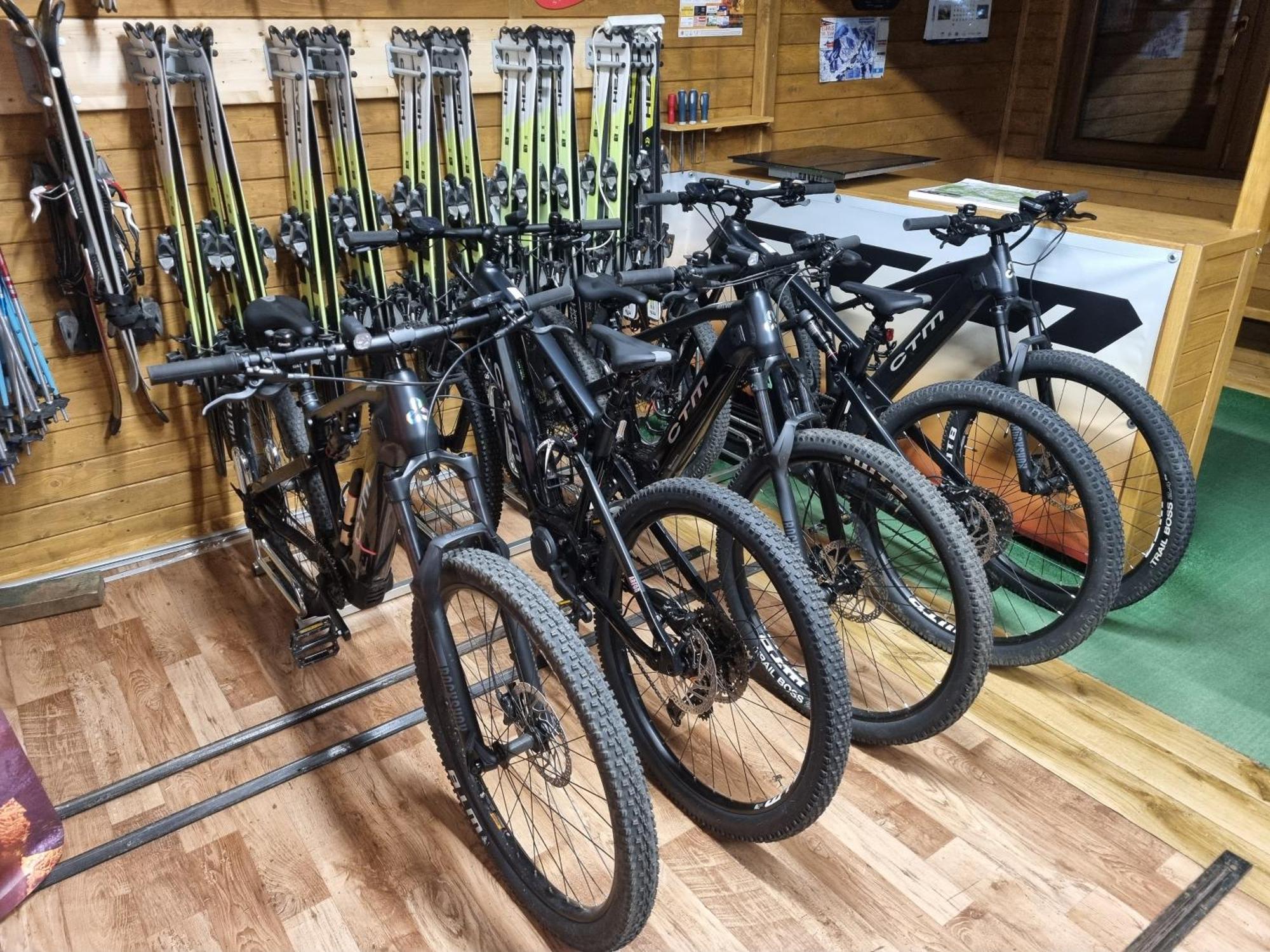 Apartament Elbrus Czyrna Szczyrk Wypozyczalnia Rowerow E-Bike Czyrna Szkola Narciarska & Wypozyczalnia Ski Serwis Εξωτερικό φωτογραφία
